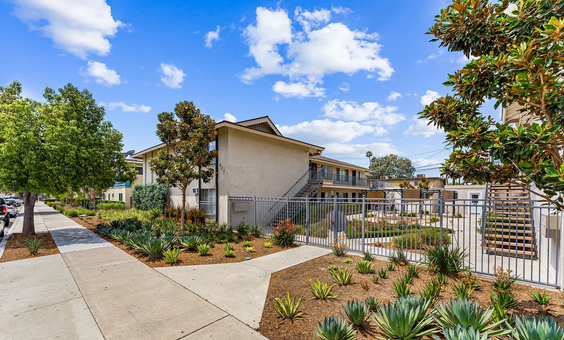 CBRE Brokers Sale of Multifamily Community in Anaheim