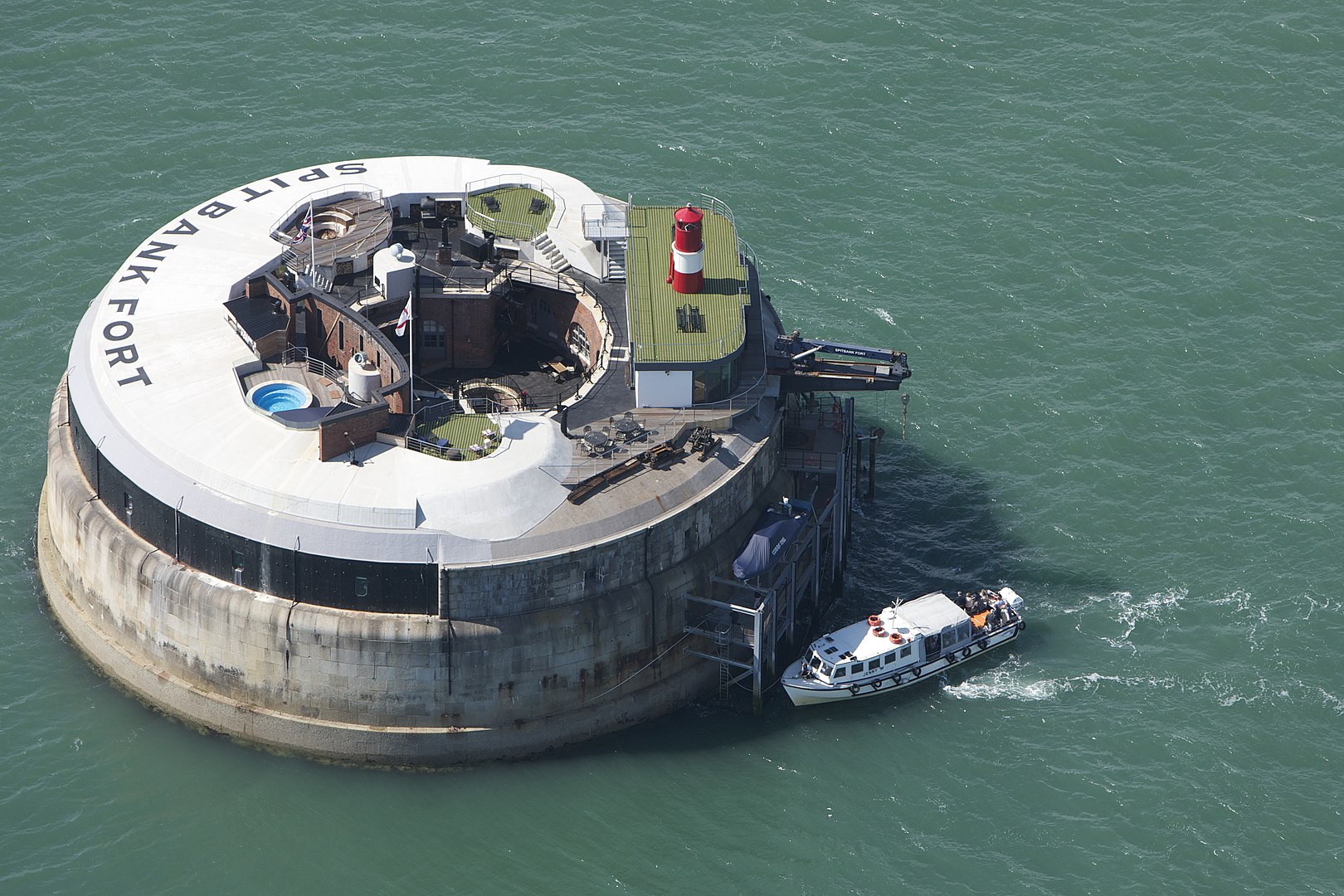 1620px Guests Arriving At Spitbank Fort